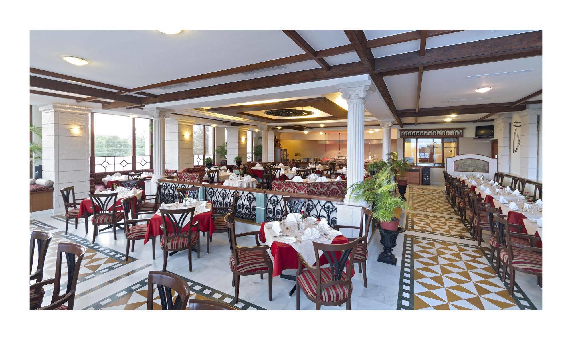 Jehan Numa Palace Hotel Bhopal Dış mekan fotoğraf